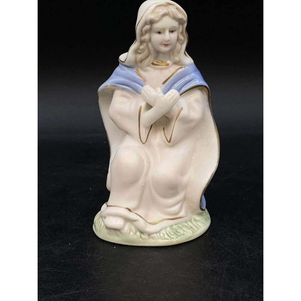 International Bazaar Pastel Nativity Mary Replacement Piece Vintage 5.5”